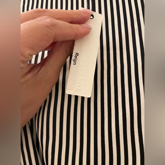Olivaceous black and white striped blouse size medium NWT - Picture 4 of 7